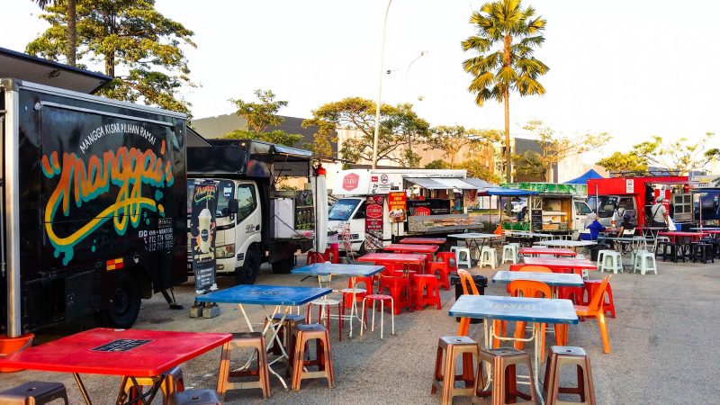 Tebrau Food Truck Park, mount-austin